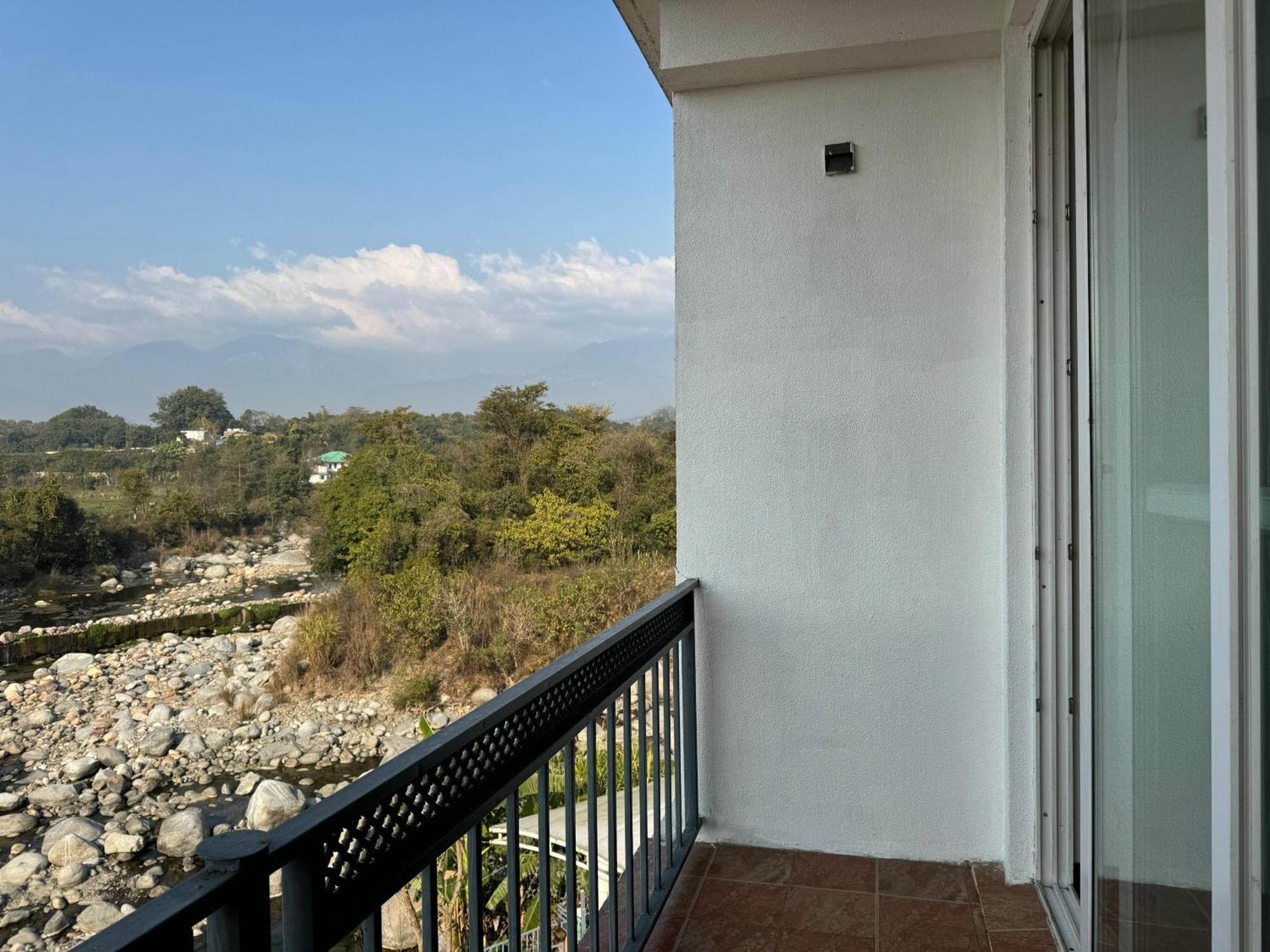 Hotel River Retreat Kangra Extérieur photo