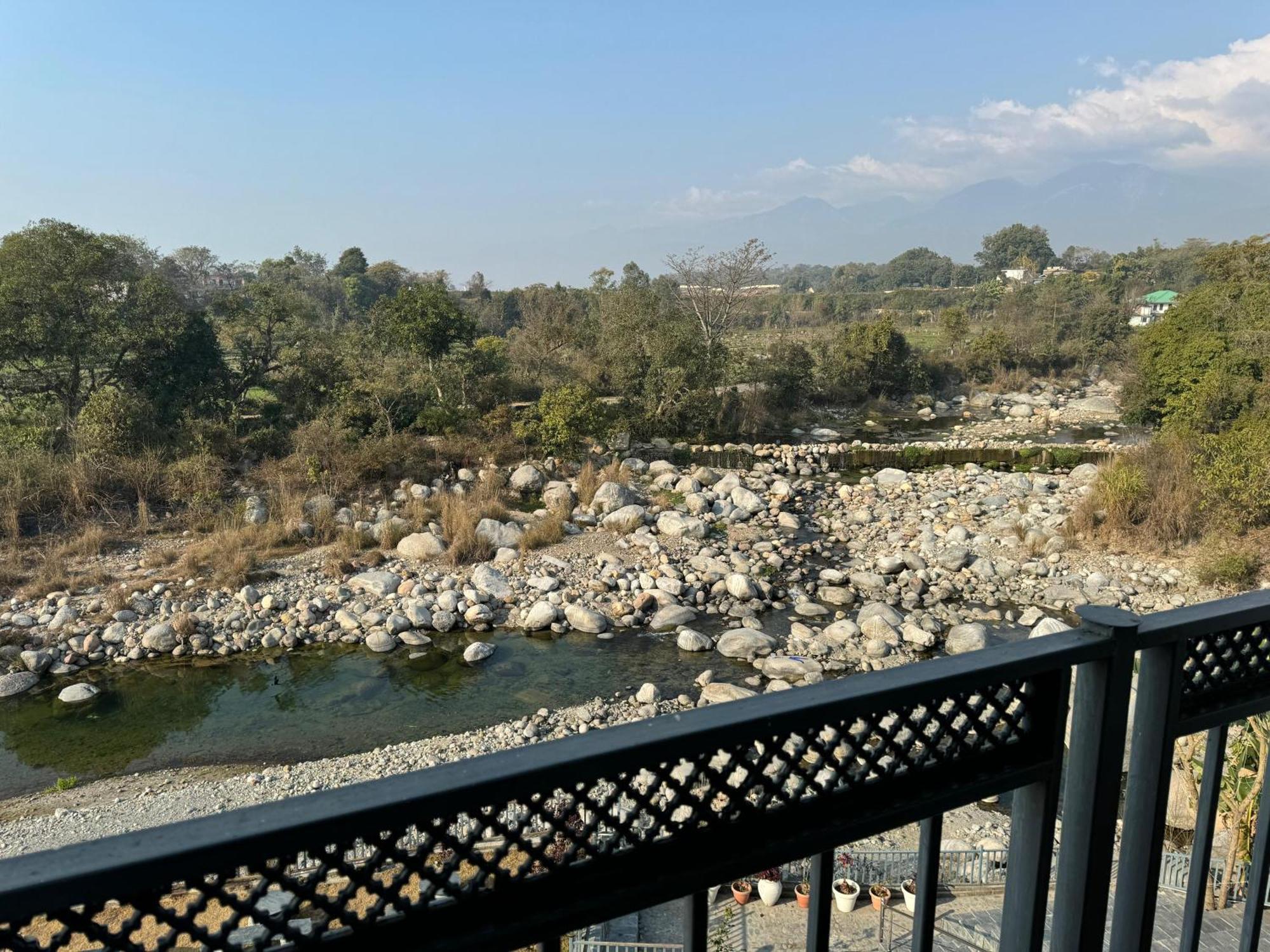 Hotel River Retreat Kangra Extérieur photo